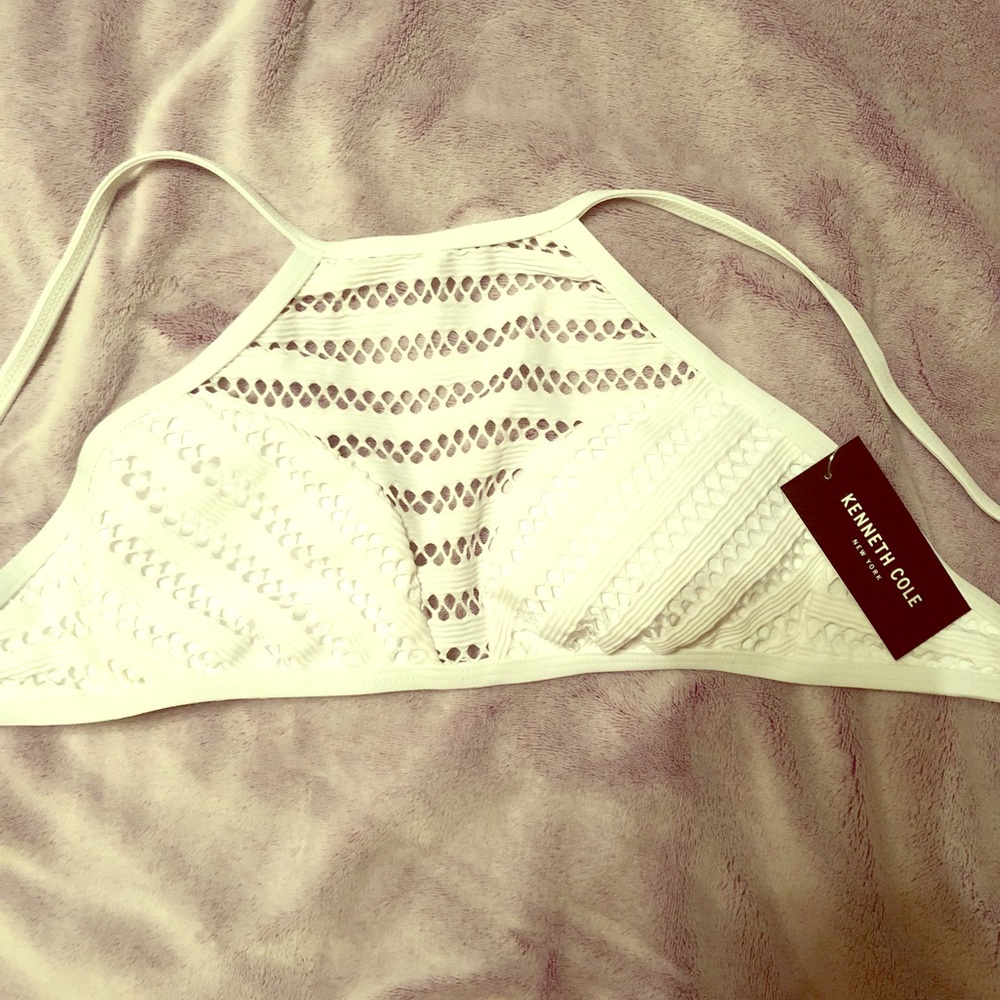 NWT Kenneth Cole White Bikini Top Sz Small